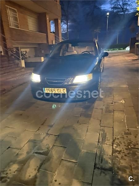 Usado Saab 9-3 Vector 150 CV (110 kW) 2003 Negro Berlina