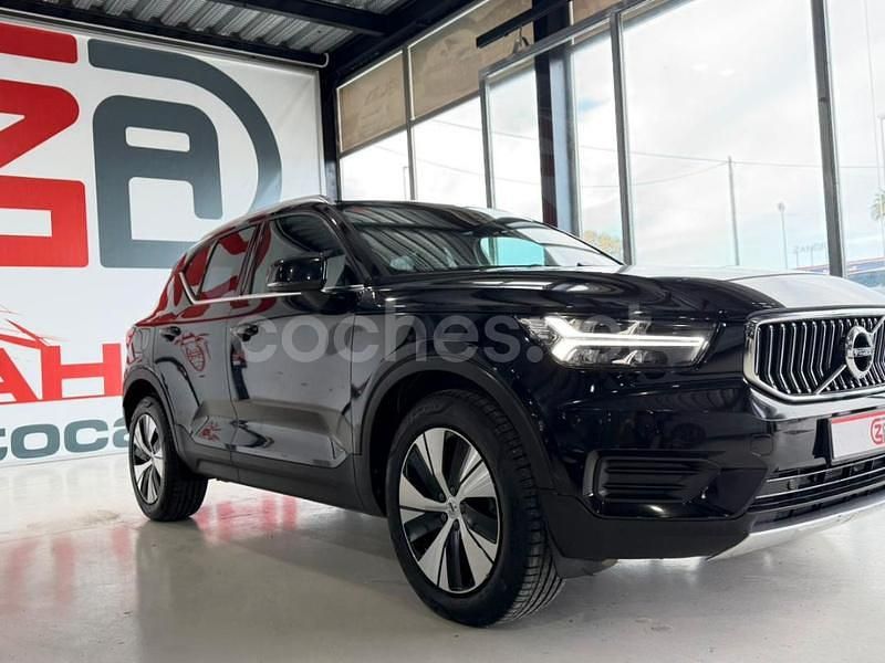 Negro Usado 2021 Volvo XC40 Inscription SUV | 18.990 € (Super precio) - Imagen 1/4