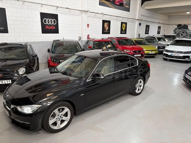 Usado BMW 320 Luxury Line 184 CV (135 kW) 2012 Negro Berlina