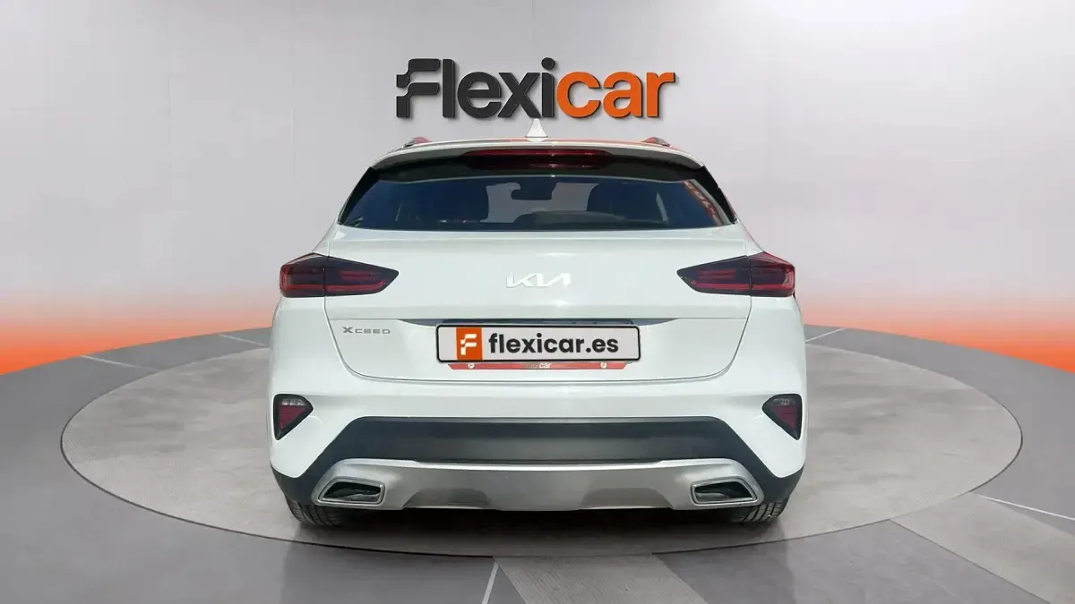 Usado Kia XCeed 120 CV (88 kW) 2021 Blanco SUV