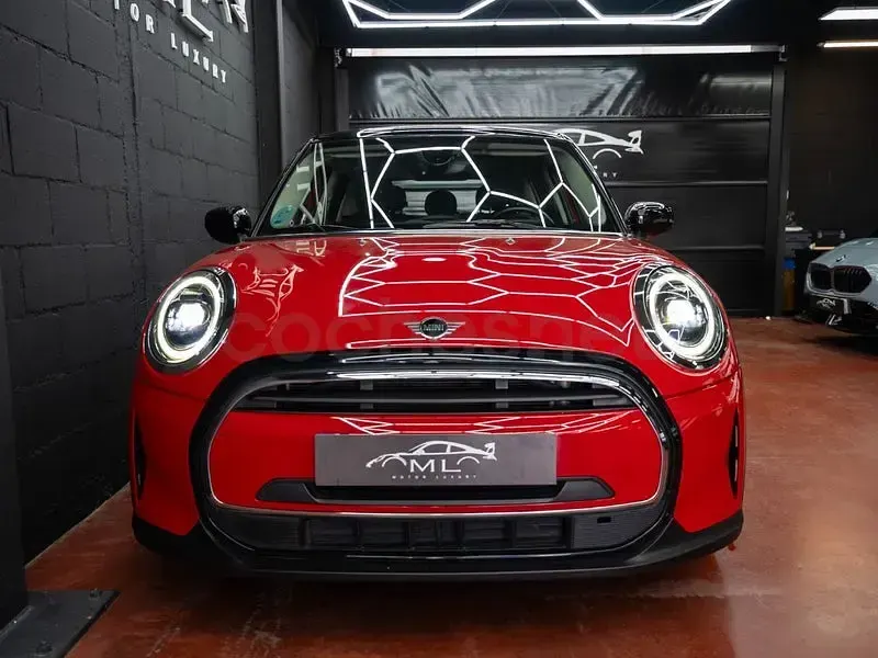 Usado Mini Cooper Classic 156 CV (114 kW) 2024 Rojo Utilitario