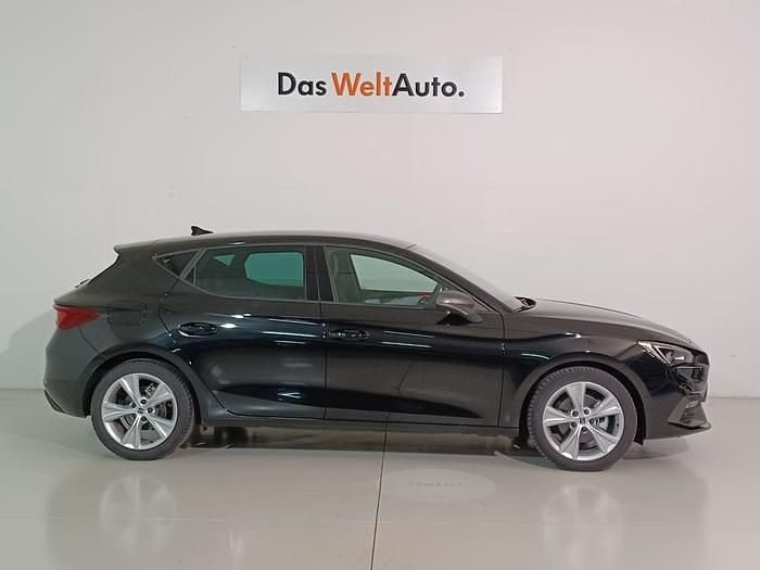 Usado Seat Leon FR 150 CV (110 kW) 2024 Negro
