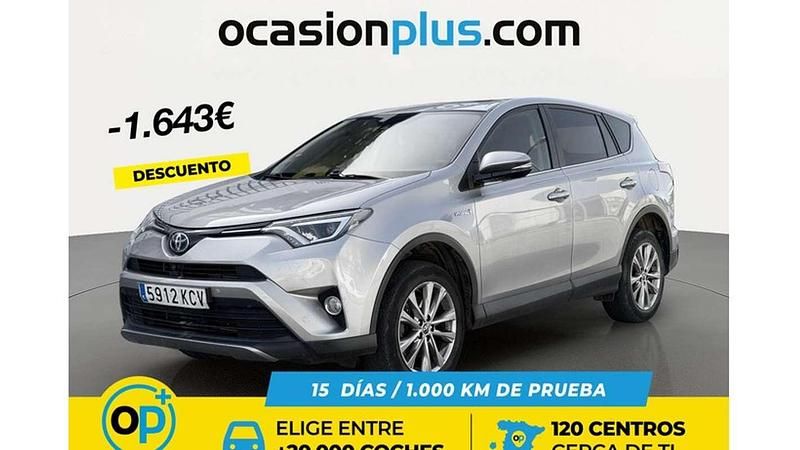 Usado Toyota RAV4 Hybrid Executive 197 CV (144 kW) 2017 Plateado SUV