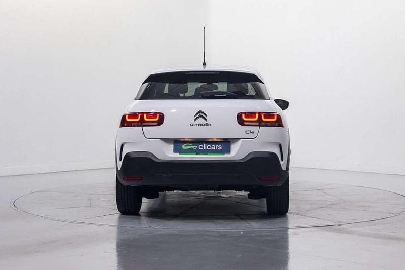 Usado Citroën C4 Cactus Shine 99 CV (72 kW) 2019 Blanco Utilitario