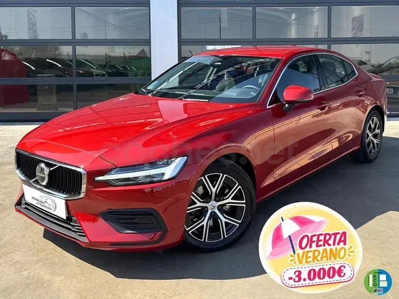 Usado Volvo S60 Core 197 CV (144 kW) 2023 Granate Berlina