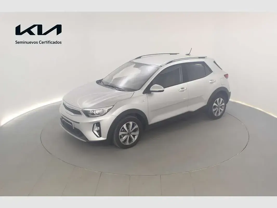 Usado Kia Stonic 101 CV (74 kW) 2024 Azul SUV