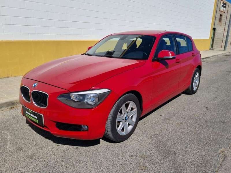 Rojo Usado 2013 BMW 116 Efficient Dynamics Utilitario | 8000 € (Buen precio) - Imagen 1/4