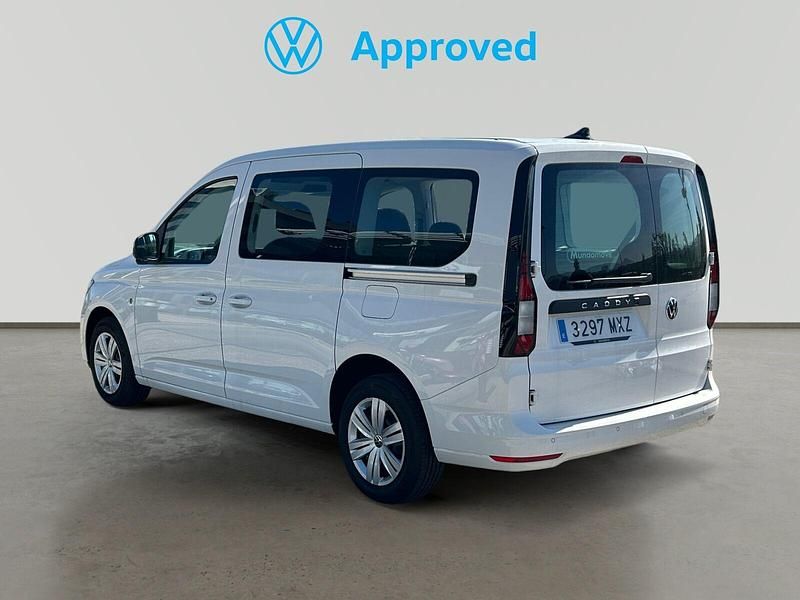 Usado VW Caddy Maxi 102 CV (75 kW) 2025 Blanco Monovolumen