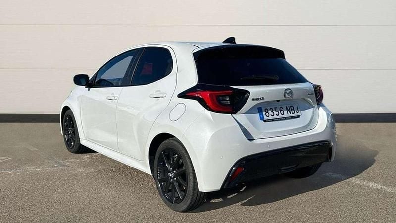 Usado Mazda 2 Homura-Line 117 CV (86 kW) 2025 Blanco Utilitario
