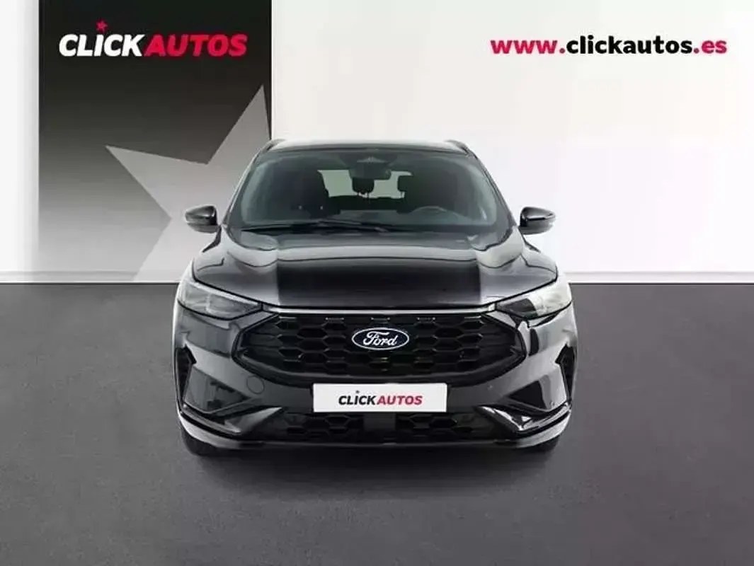 Usado Ford Kuga ST-Line 243 HP (178 kW) 2025 Preto SUV