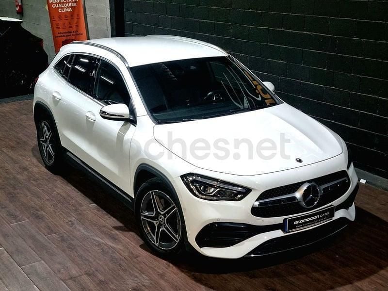 Usado Mercedes GLA180 136 CV (100 kW) 2022 Blanco SUV