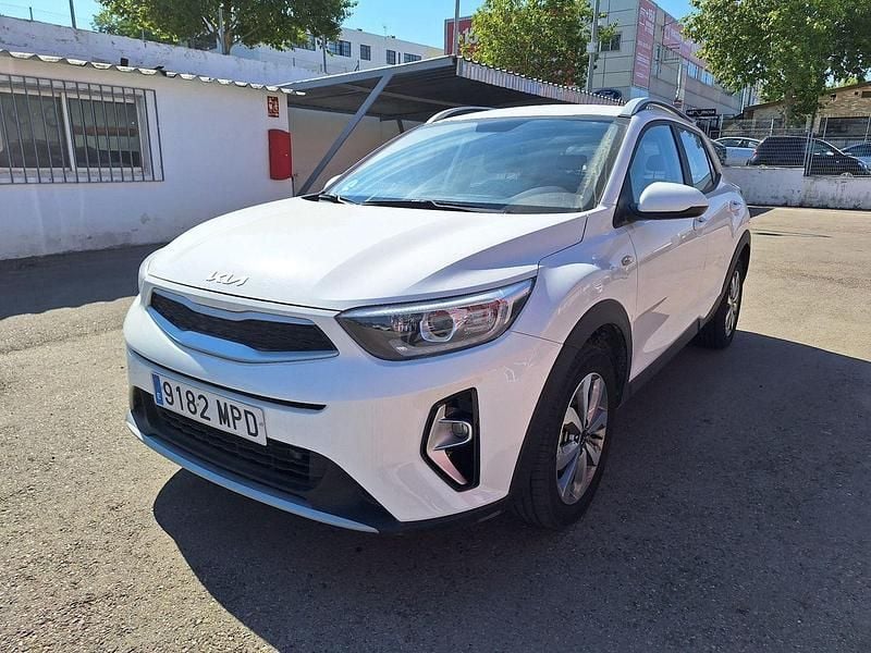 Blanco Usado 2024 Kia Stonic SUV | 17.990 € (Precio justo) - Imagen 1/4