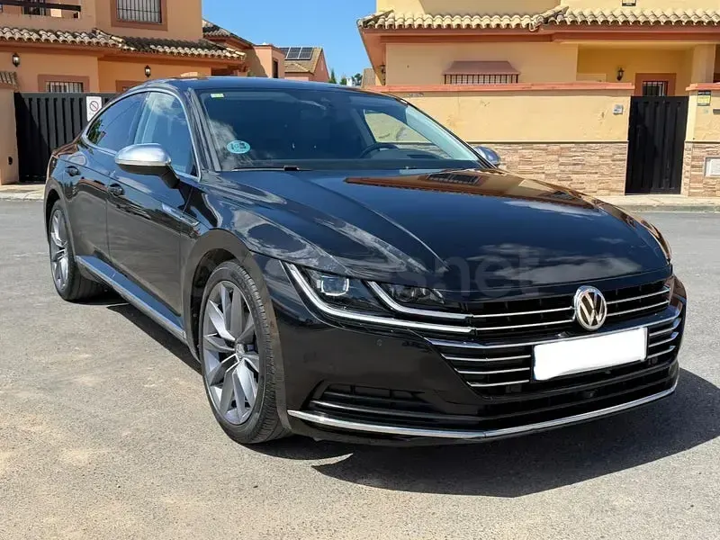 Usado VW Arteon Elegance 240 CV (176 kW) 2020 Negro Berlina