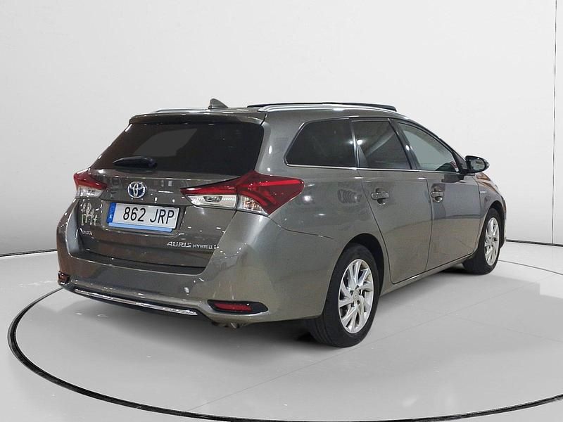 Usado Toyota Auris Hybrid Business Edition 136 CV (100 kW) 2016 Familiar