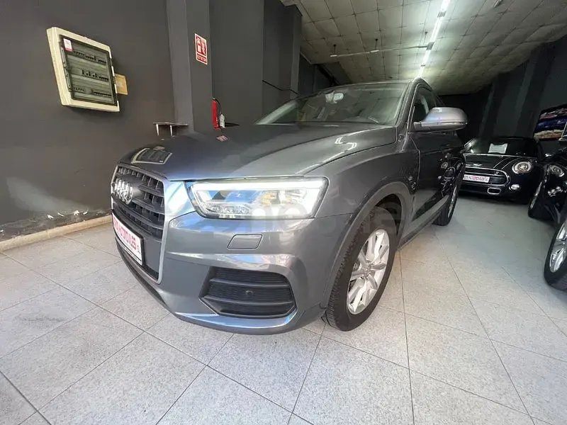 Usado Audi Q3 Design 150 CV (110 kW) 2015 Gris / plata SUV