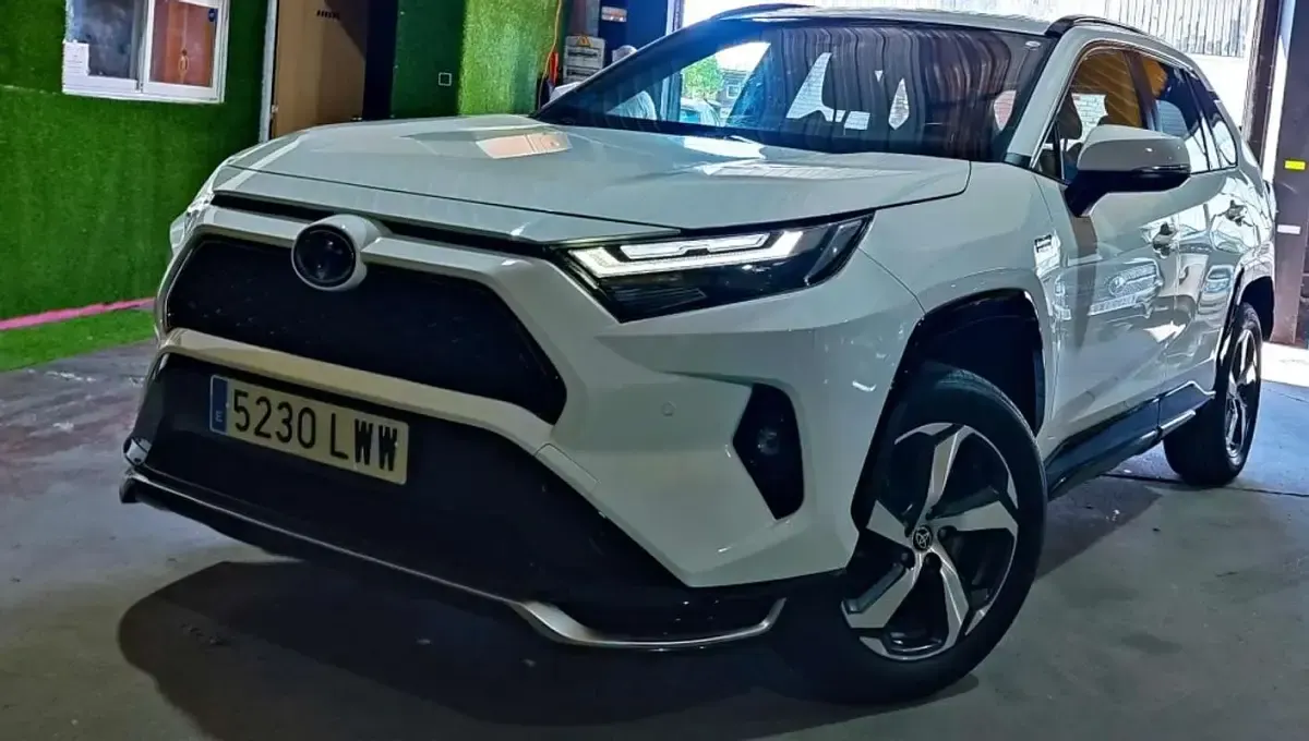 Usado Toyota RAV4 Hybrid Advance 306 CV (225 kW) 2022 Blanco SUV
