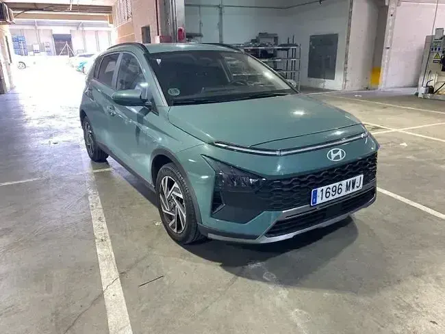 Usado Hyundai Bayon 79 CV (58 kW) 2024 Verde SUV