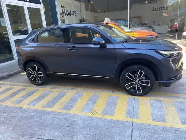 Usado Honda HR-V Advance 131 CV (96 kW) 2024 Gris SUV