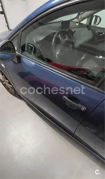 Usado Seat Ibiza I-Tech 90 CV (66 kW) 2013 Azul Berlina