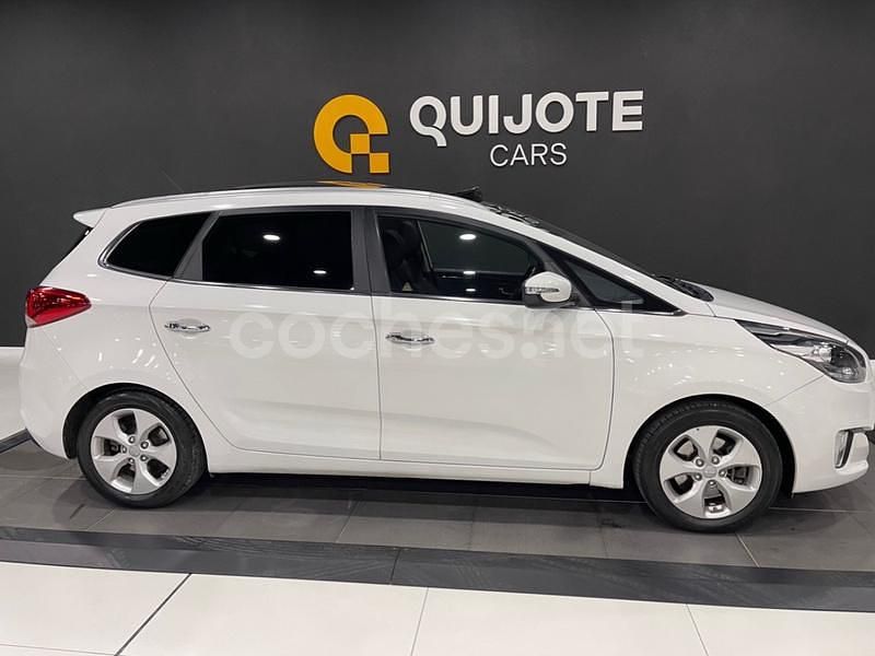 Usado Kia Carens 115 CV (84 kW) 2015 Blanco Monovolumen