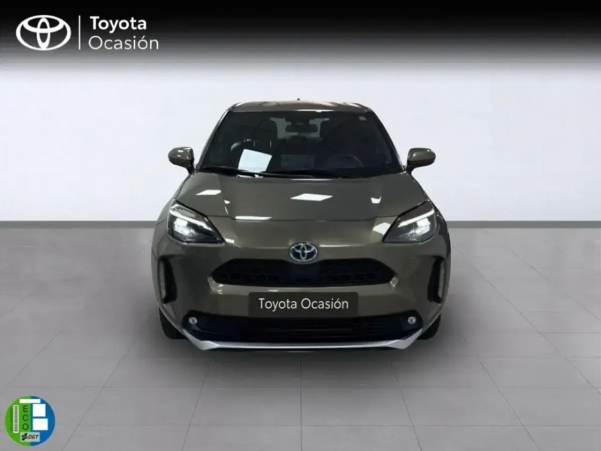 Usado Toyota Yaris Active 116 CV (85 kW) 2023 Negro Utilitario
