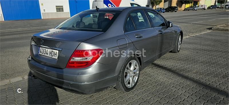 Usado Mercedes C220 170 CV (125 kW) 2012 Gris / plata Familiar