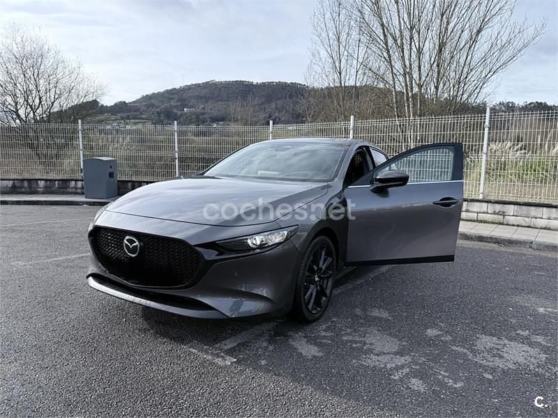 Usado Mazda 3 Homura-Line 140 CV (102 kW) 2024 Gris / plata Berlina