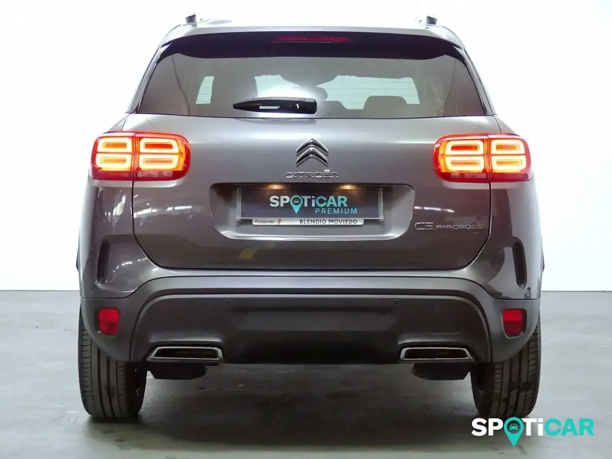 Usado Citroën C5 Aircross Shine 131 CV (96 kW) 2022 Gris SUV