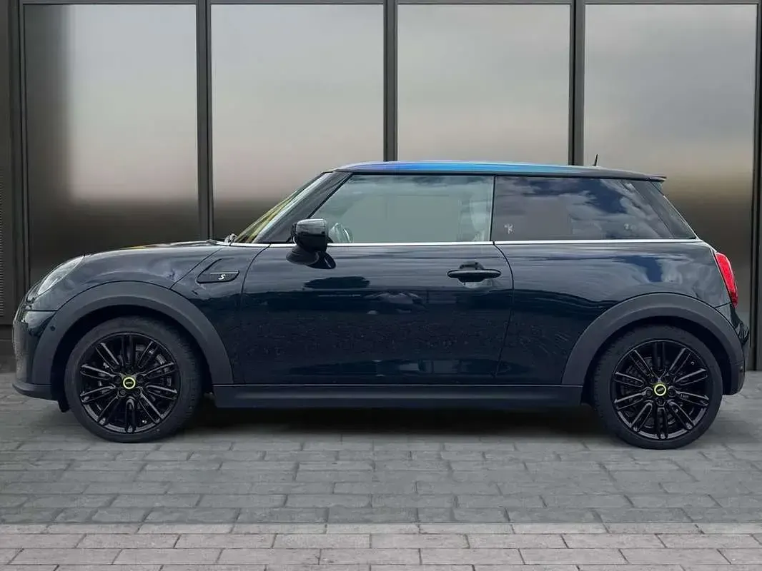 Usado Mini Cooper SE 135 kW (184 CV) 2021 Negro Utilitario