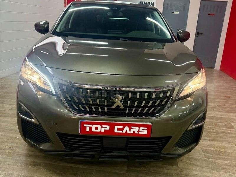 Usado Peugeot 3008 Active 130 CV (95 kW) 2018 Gris / plata SUV