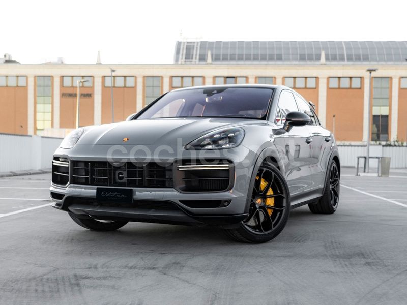 Gris / plata Usado 2022 Porsche Cayenne Turbo GT SUV | 179.900 € - Imagen 1/4