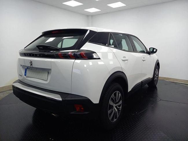 Usado Peugeot 2008 Active 110 CV (80 kW) 2021 Blanco SUV