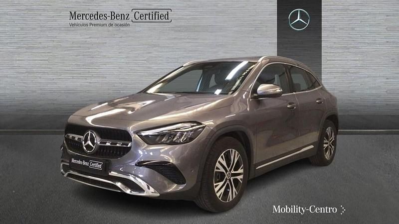 Usado Mercedes GLA200 Progressive 151 CV (111 kW) 2024 Mountaingrau  met. SUV