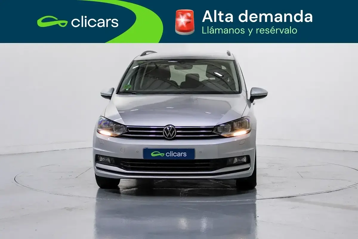 Usado VW Touran Advance 150 CV (110 kW) 2021 Gris Monovolumen