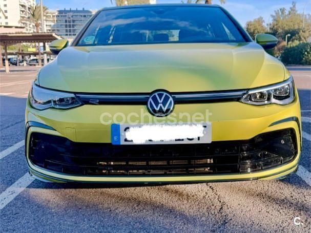 Usado VW Golf VII R-line 150 CV (110 kW) 2021 Amarillo Utilitario