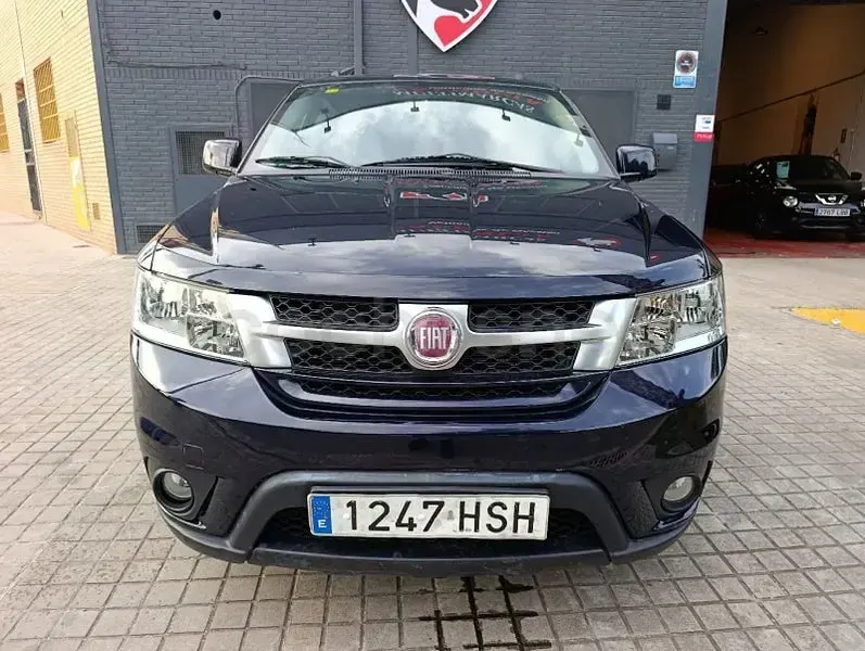 Usado Fiat Freemont 140 CV (102 kW) 2013 Azul SUV