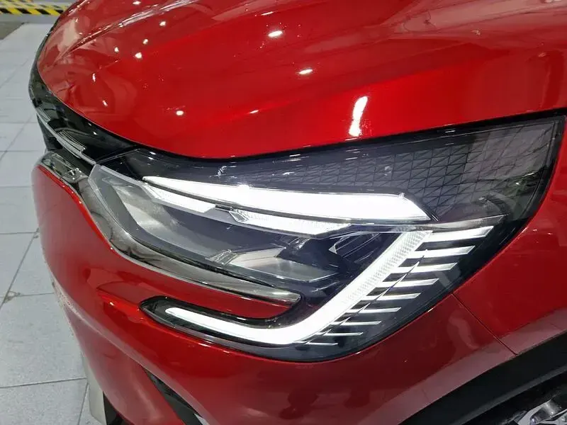 Usado Renault Captur Zen 145 CV (106 kW) 2022 Rojo SUV