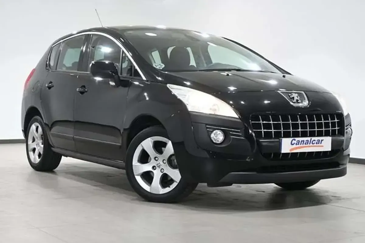 Usado Peugeot 3008 Premium 109 CV (80 kW) 2010 Negro Familiar