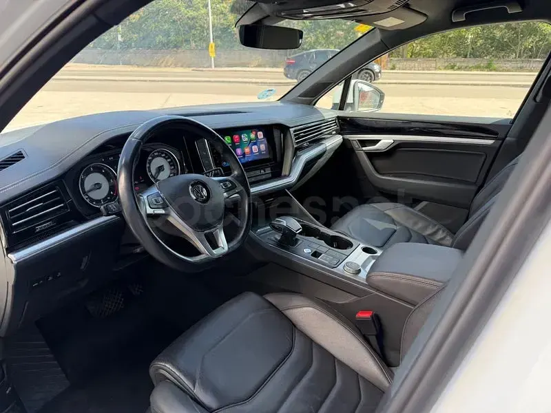Usado VW Touareg R-line 231 CV (169 kW) 2020 Blanco SUV