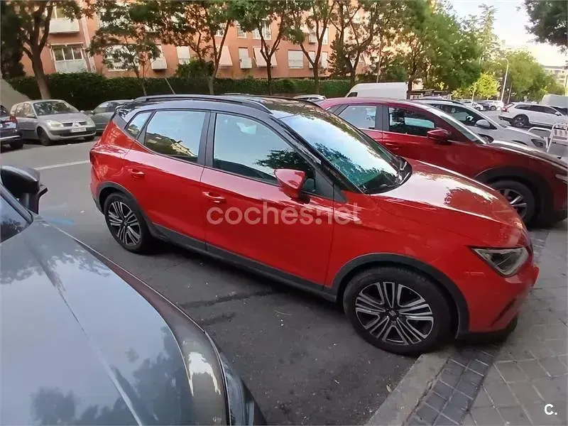 Usado Seat Arona Xperience 110 CV (80 kW) 2023 Rojo SUV
