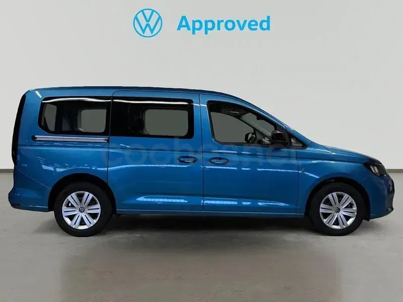 Usado VW Caddy 102 CV (75 kW) 2024 Azul Monovolumen