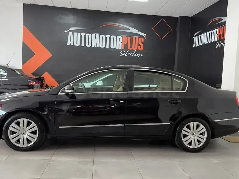 Usado VW Passat Advance 140 CV (102 kW) 2006 Azul Familiar