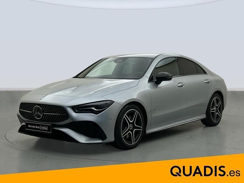 Usado Mercedes CLA220 190 CV (139 kW) 2025 Gris plata Berlina