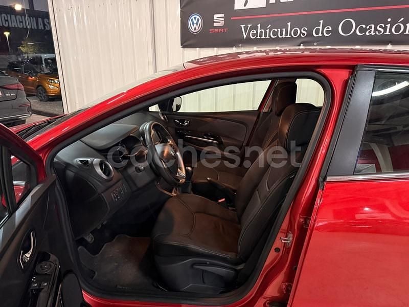 Usado Renault Clio IV Business 90 CV (66 kW) 2014 Granate Berlina