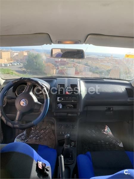 Usado VW Polo Conceptline 64 CV (47 kW) 2002 Negro Berlina