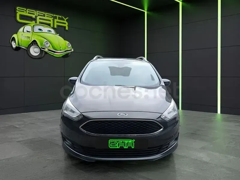 Usado Ford Grand C-Max Titanium 125 CV (91 kW) 2017 Gris / plata Monovolumen