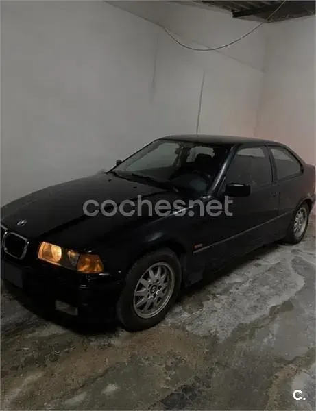 Usado BMW 316 102 CV (75 kW) 1998 Negro Berlina