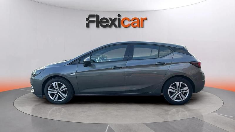 Usado Opel Astra GS Line 131 CV (96 kW) 2020 Gris Utilitario