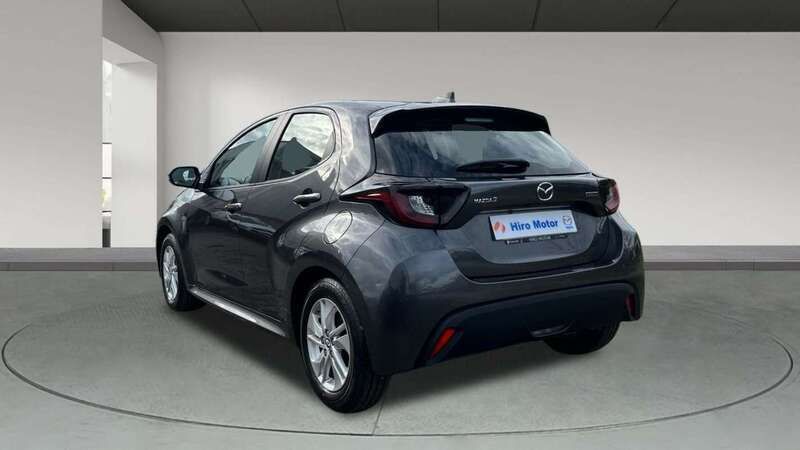 Gris Usado 2025 Mazda 2 Center-Line Utilitario | 21.818 € (Precio justo) - Imagen 1/3