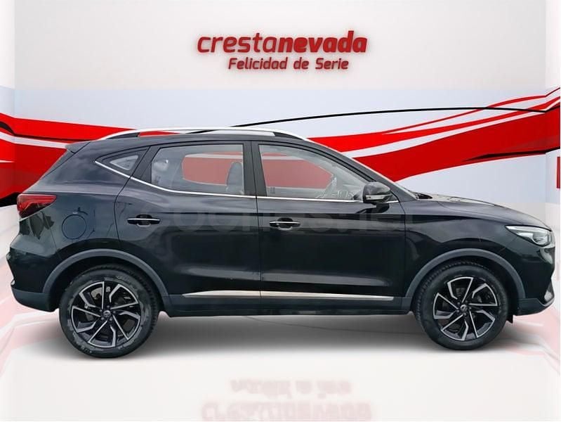 Usado MG ZS Luxury 111 CV (81 kW) 2022 Negro SUV